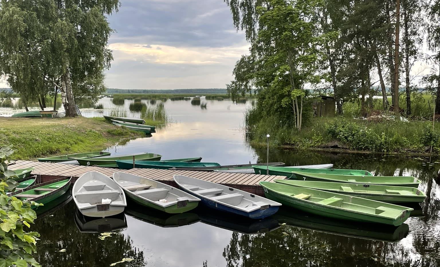 Laivu bāze "Ezerkrasti"