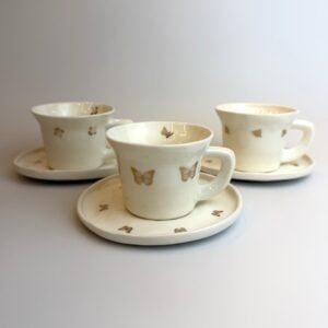 Espresso tasītes. Marutas Raudes mākslas centrs